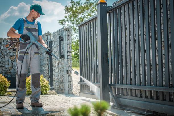 Best Restaurant Pressure Washing  in Lamont, CA